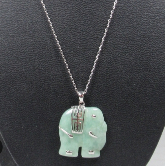 Gem Treasures Jewelry - Genuine 26 CT Jade Elephant Pendant Necklace Sterling Silver! NWT
